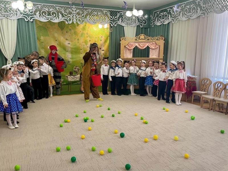 8 марта